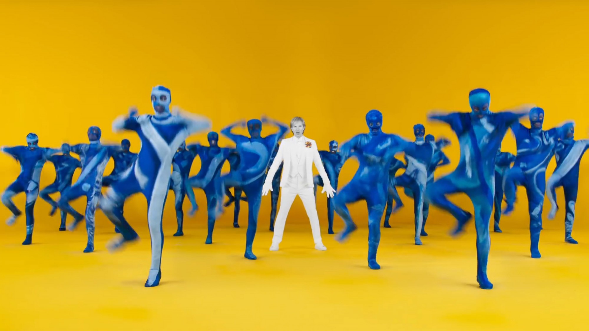Beck-Colors-Video-Out-Now0010